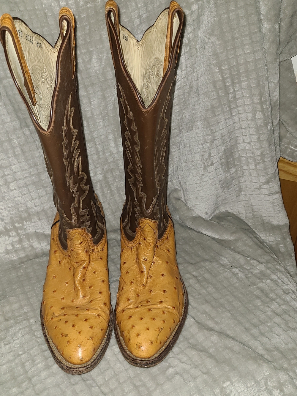 Classic Mens Bona Allen Two-Tone Ostrich Western Boots - Brown & Tan Size 8 1/2D - Picture 6 of 14